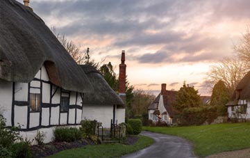 is West Lutton thatch roofing popular